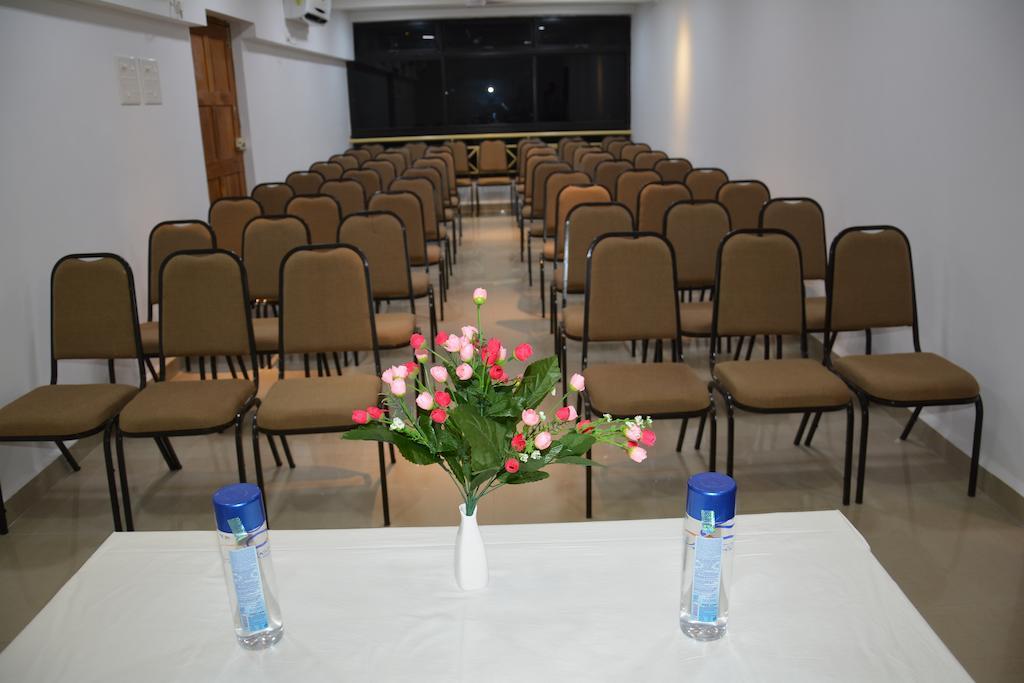 Boshan Hotels Mapusa Kültér fotó