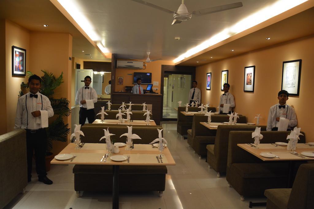 Boshan Hotels Mapusa Kültér fotó