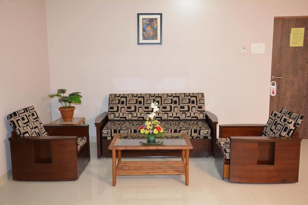 Boshan Hotels Mapusa Kültér fotó