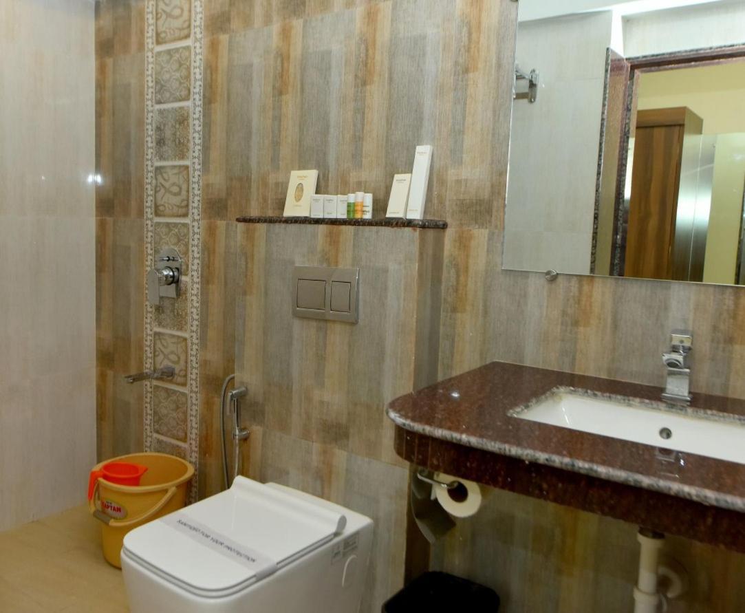Boshan Hotels Mapusa Kültér fotó
