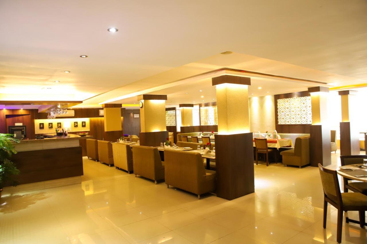 Boshan Hotels Mapusa Kültér fotó